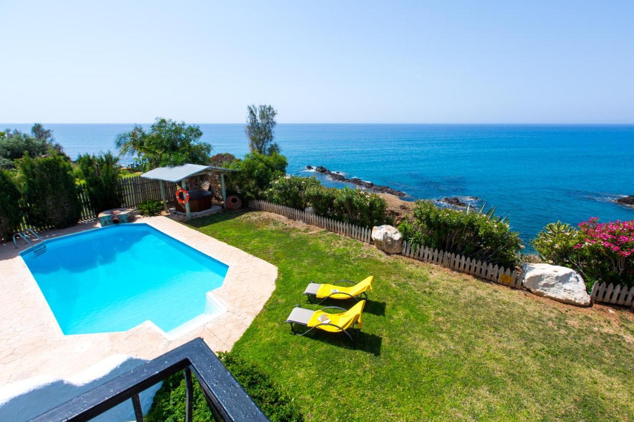 Villa Clarissa & Carmel View Πάφος Εξωτερικό φωτογραφία