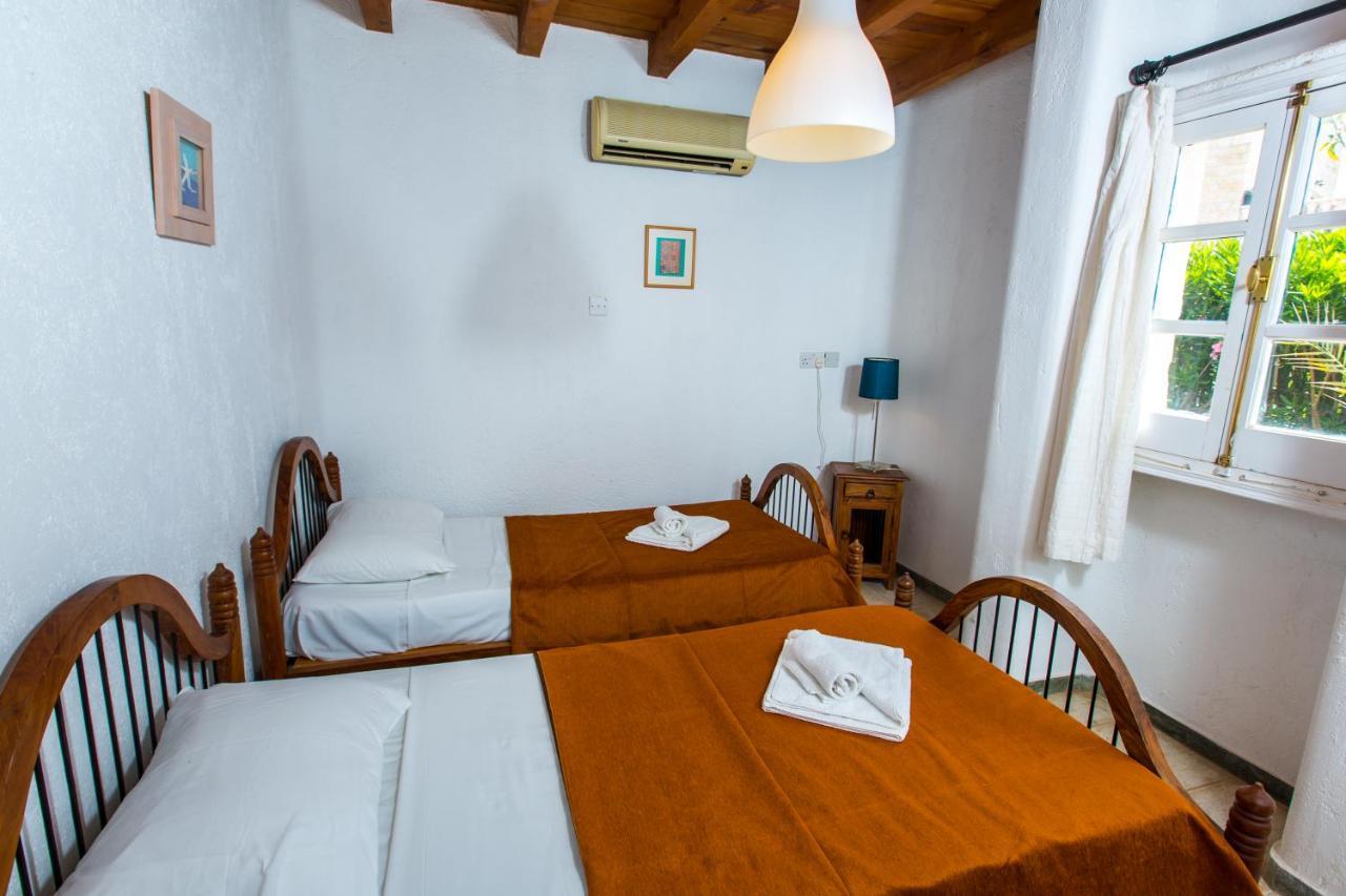 Villa Clarissa & Carmel View Πάφος Εξωτερικό φωτογραφία