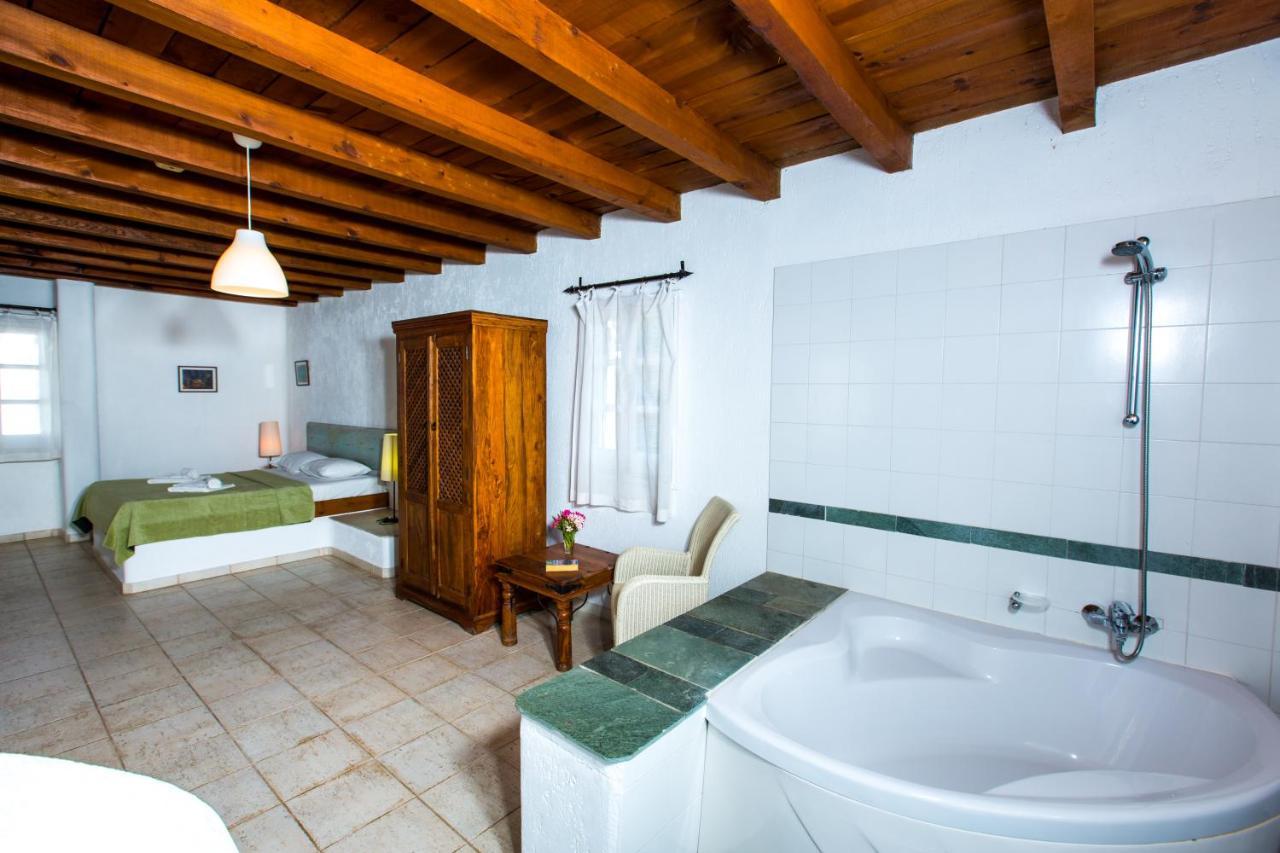 Villa Clarissa & Carmel View Πάφος Εξωτερικό φωτογραφία